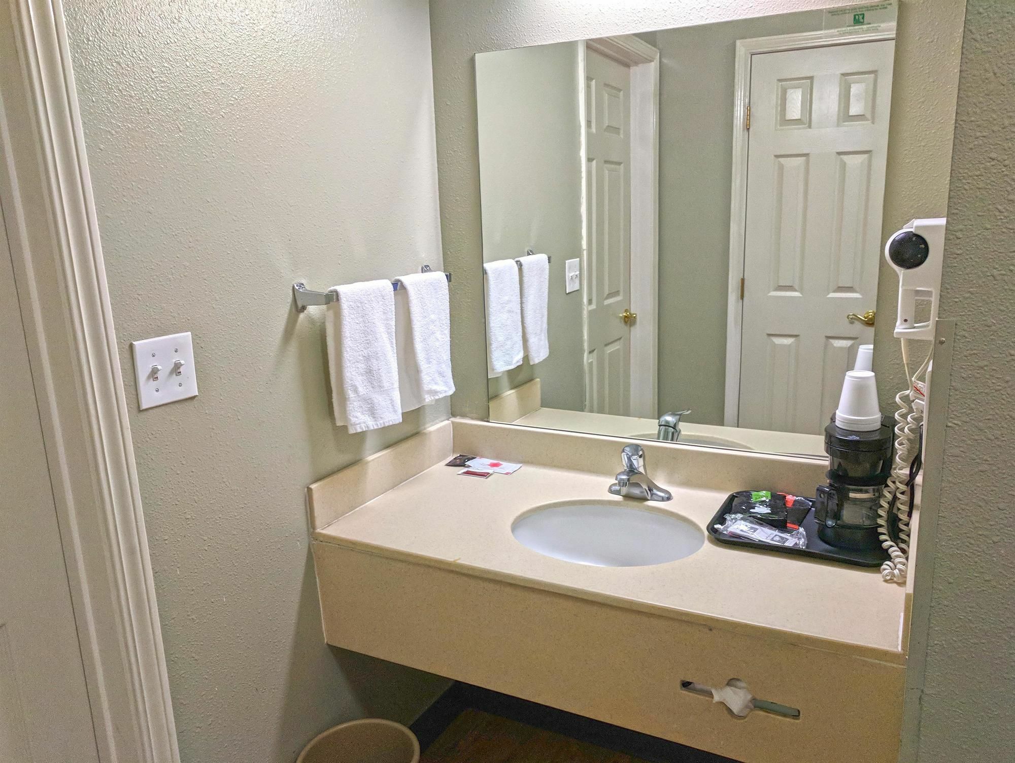 America'S Best Value Inn & Suites Гэллап Экстерьер фото